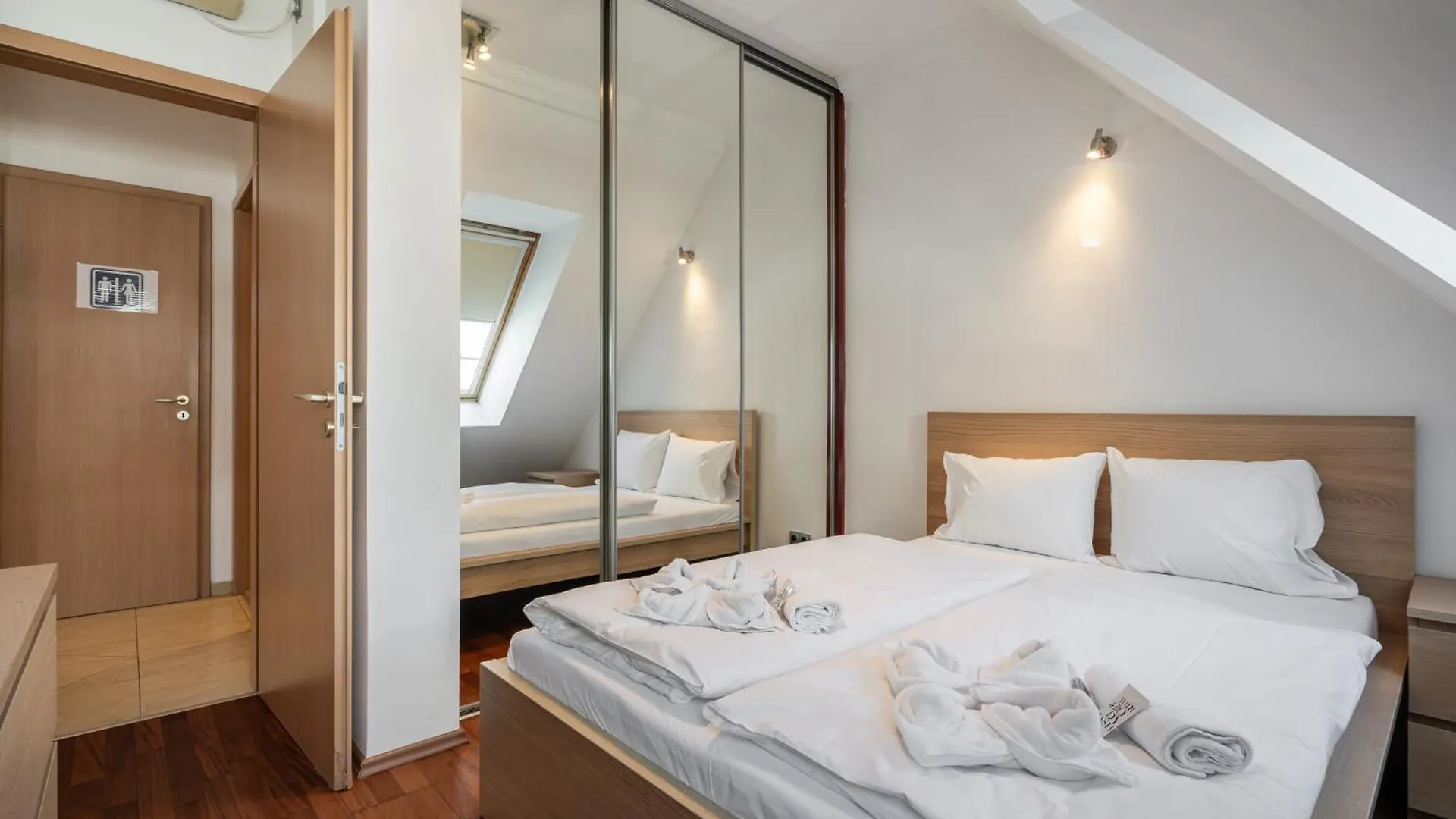 Whistle Living Apartment Будапешт
