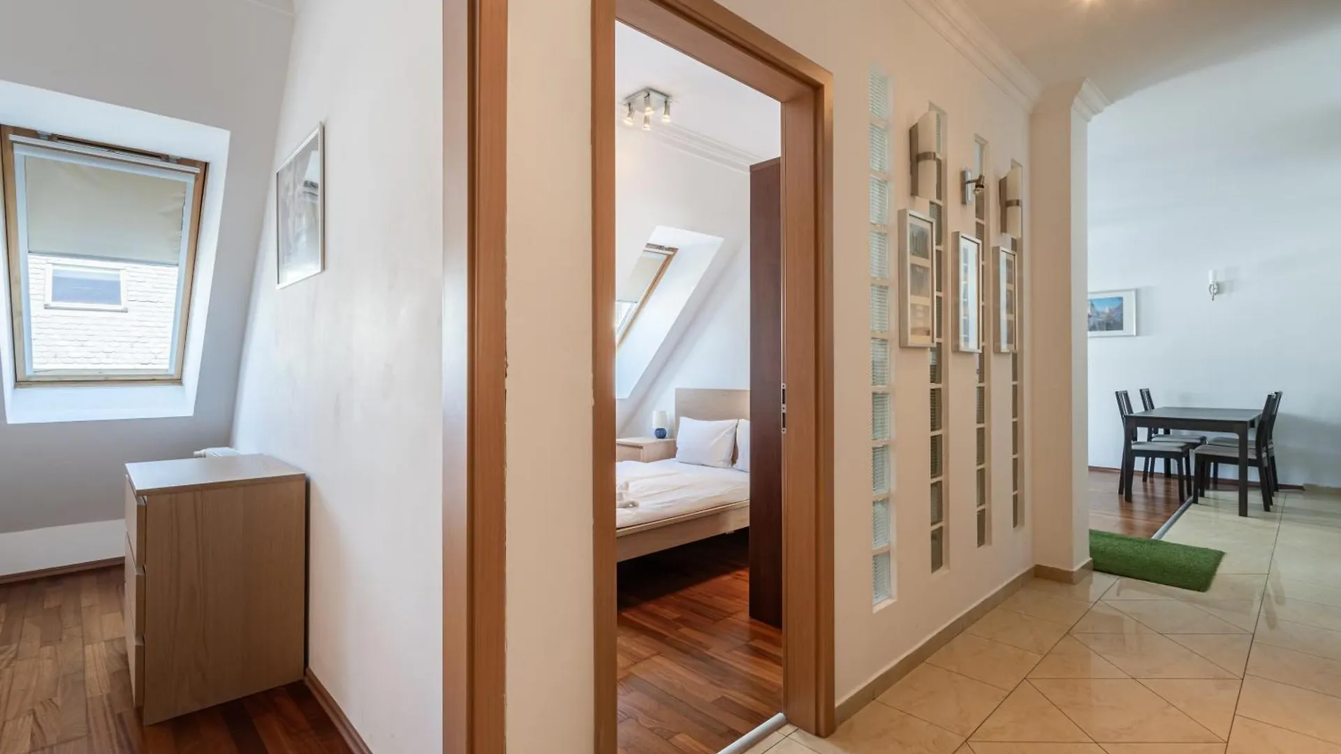 Whistle Living Apartment Будапешт