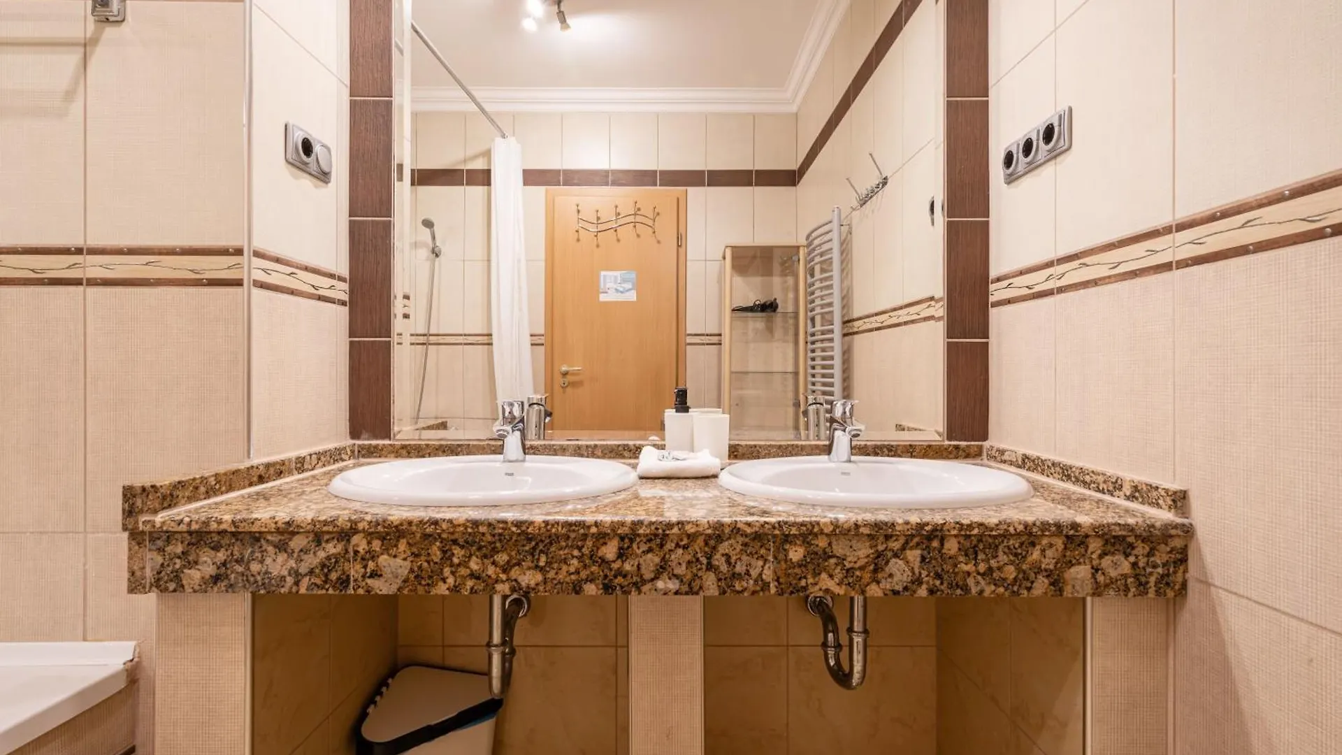 Whistle Living Apartment Будапешт 0*,  Венгрия